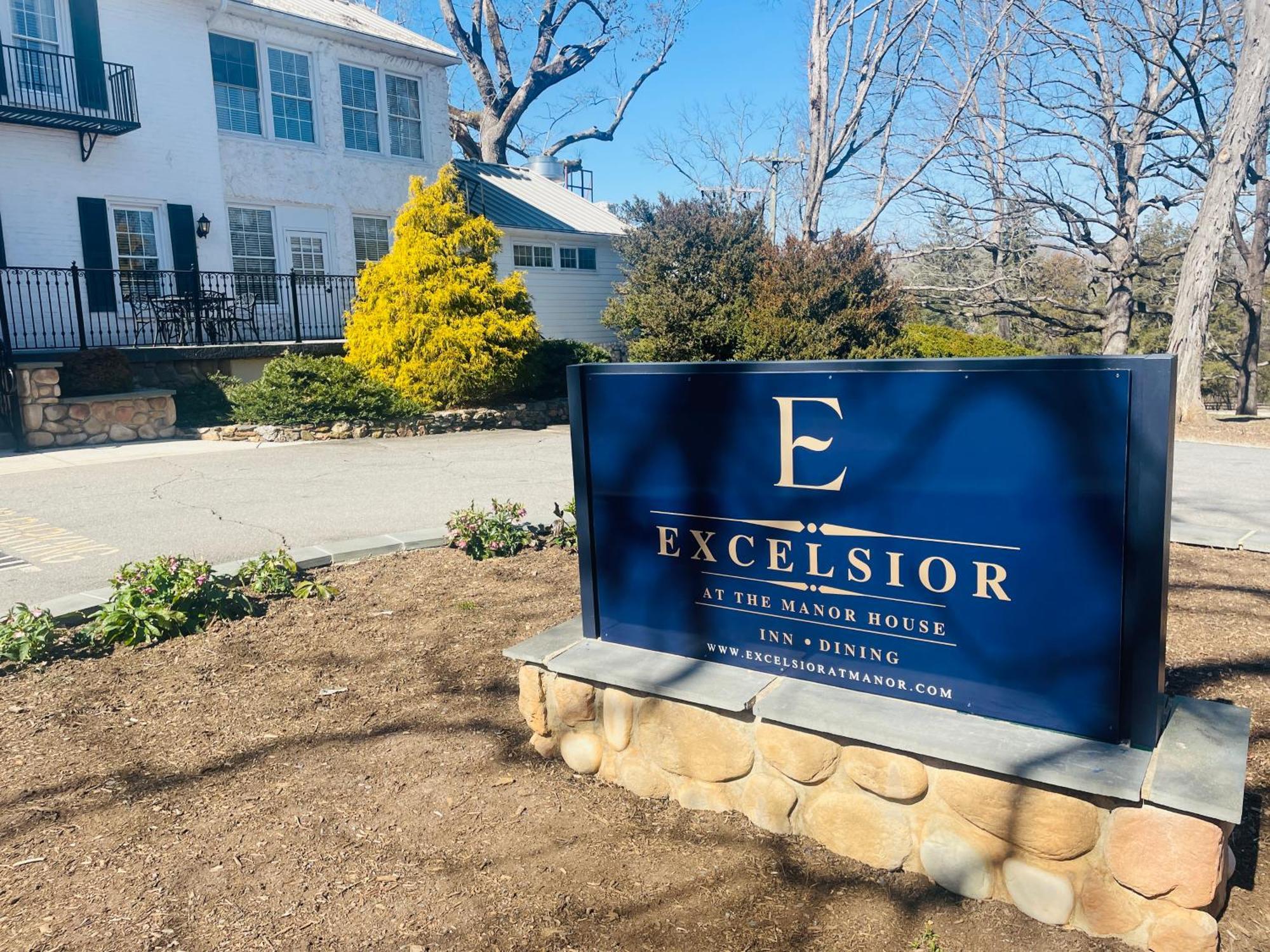 Excelsior At The Manor House Apartment Clemmons Екстериор снимка